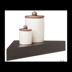 corner shelf from threshold ✨